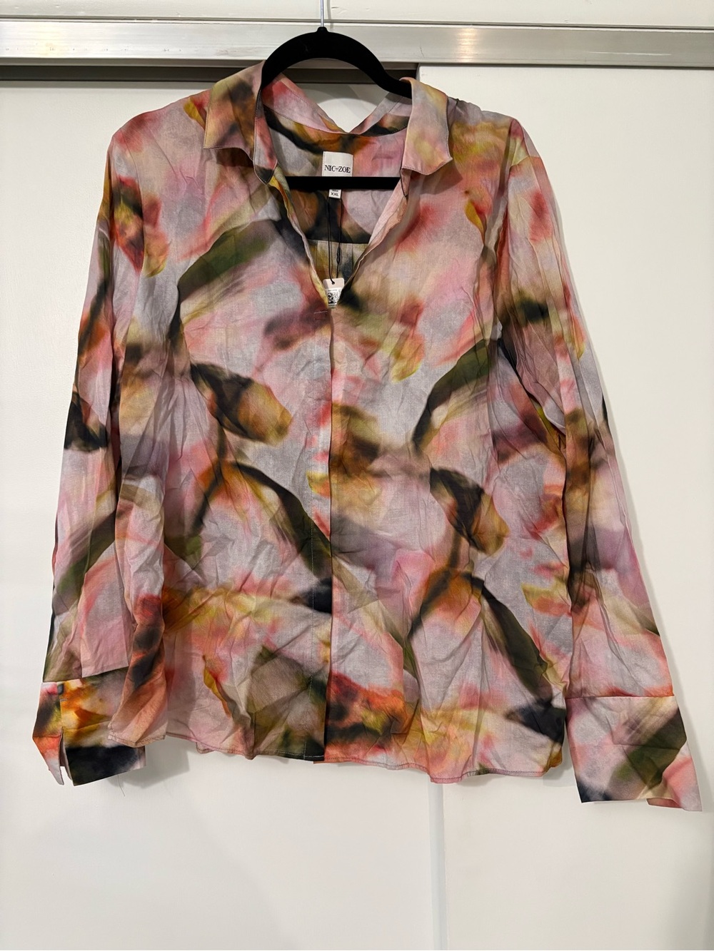 NWT Nic+Zoe Women’s XXL Lightweight Multi-Color Floral Print Shirt - Pink/Green